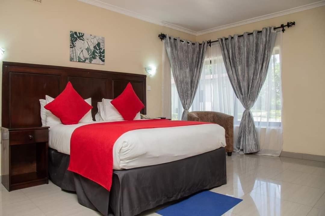 Zambezi Junction Lodge Livingstone Kültér fotó